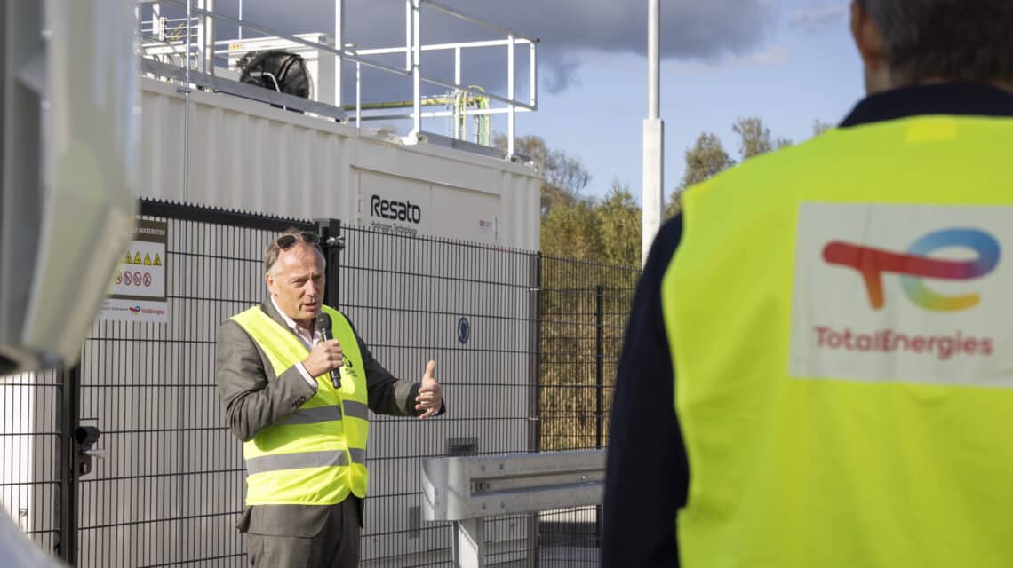 TotalEnergies public hydrogen refueling station from Resato Hydrogen technology